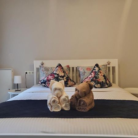 Cosy And Authentic Apartment In Vilnius Old Town Esterno foto