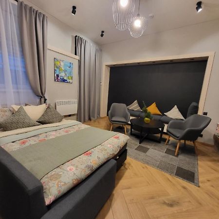 Cosy And Authentic Apartment In Vilnius Old Town Esterno foto