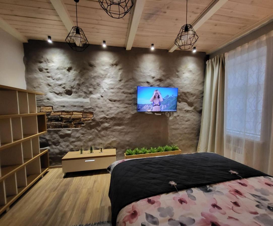 Cosy And Authentic Apartment In Vilnius Old Town Esterno foto