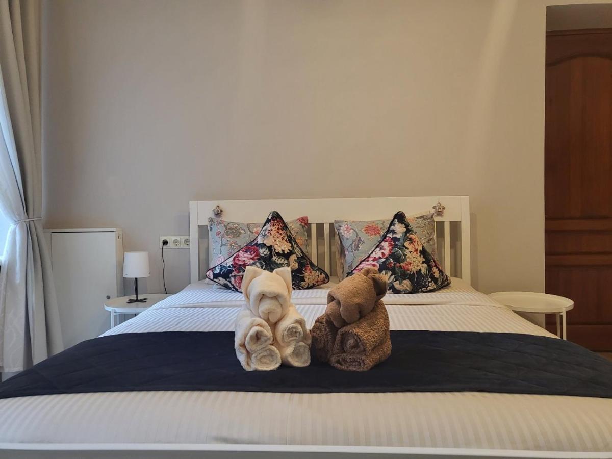 Cosy And Authentic Apartment In Vilnius Old Town Esterno foto